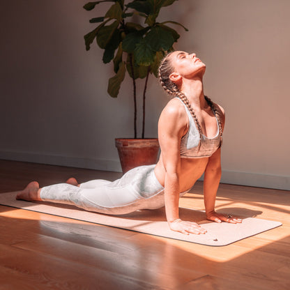 Cork Lightweight Yoga Mat “The Robin”