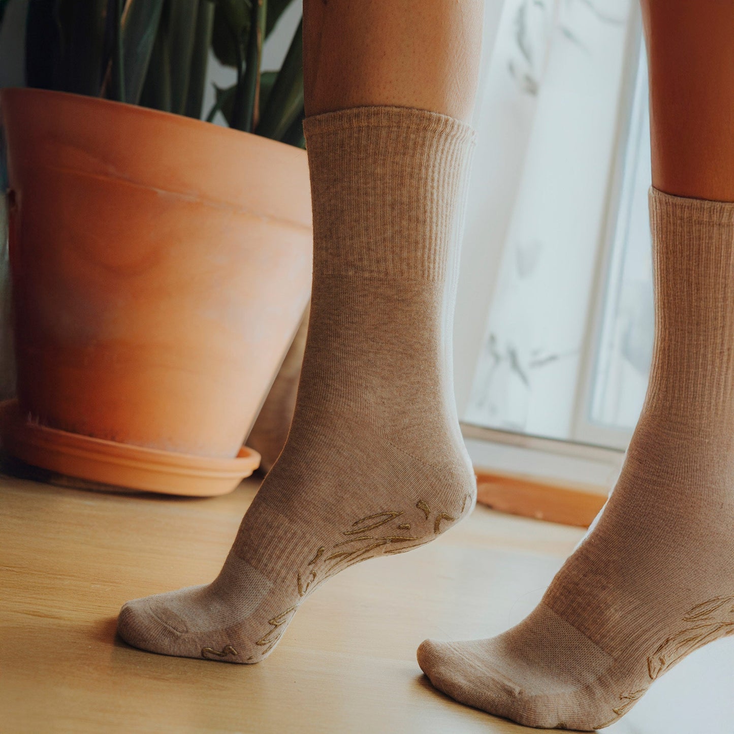 Serene Socks- Adult Organic Cotton Non-Slip Socks- 4 Seasons- Brown- 2 Pairs